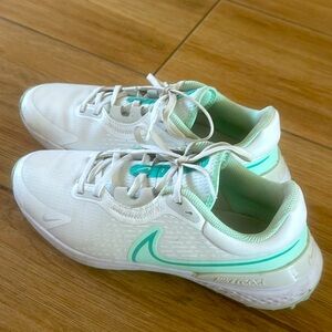 Nike women’s golf shoes